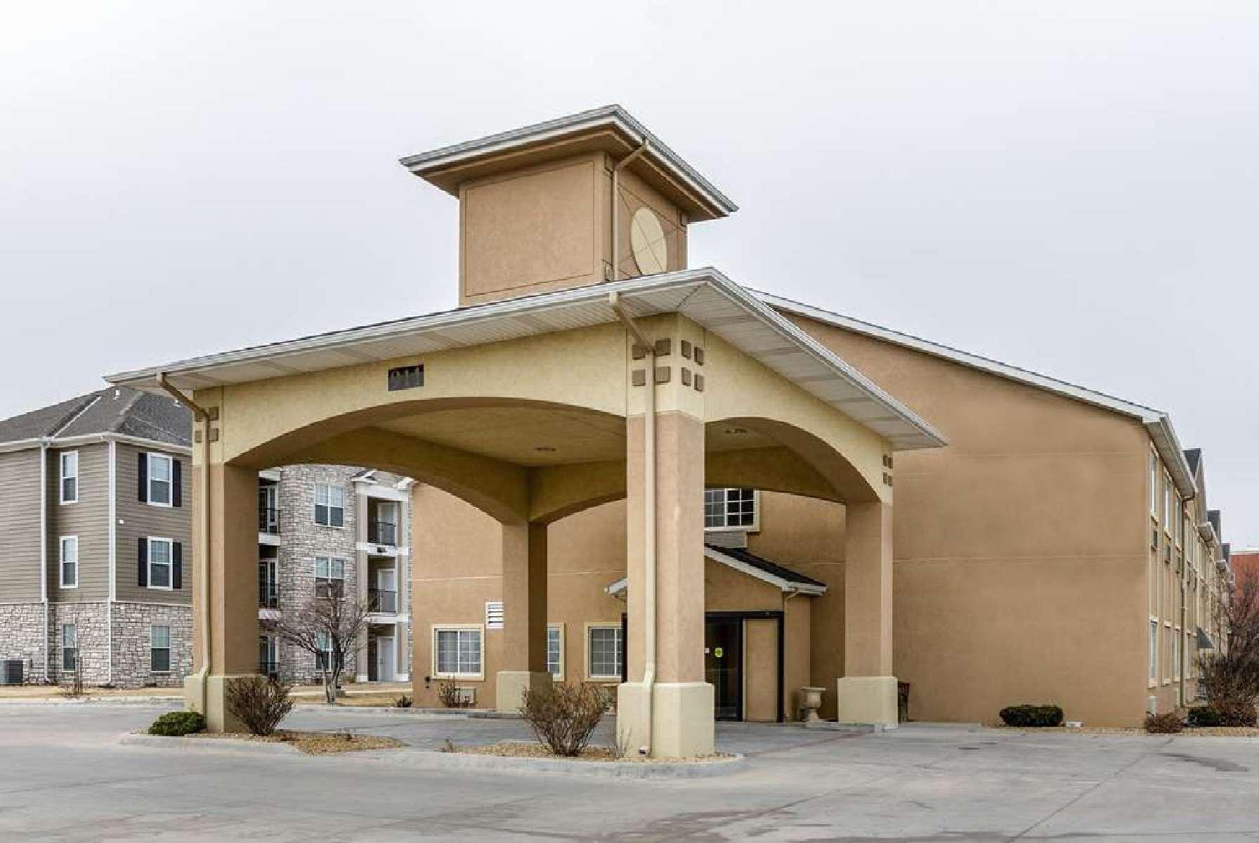 Super 8 By Wyndham Great Bend Hotel Kültér fotó