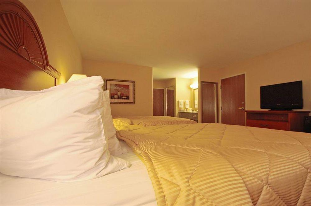 Super 8 By Wyndham Great Bend Hotel Kültér fotó