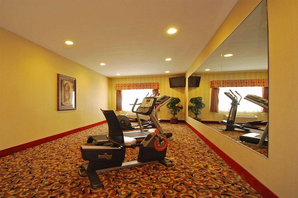 Super 8 By Wyndham Great Bend Hotel Kültér fotó
